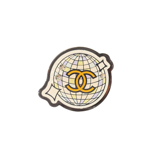 Used CHANEL Earth Brooch Accessories White