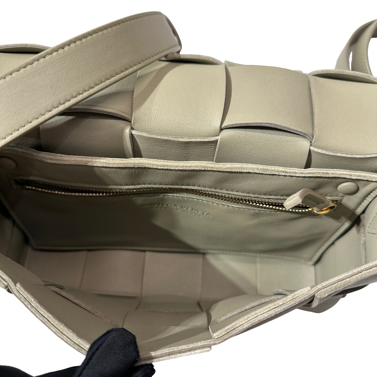 Used BOTTEGA VENETA Intrecciato Leather Cassette Shoulder Bag Green