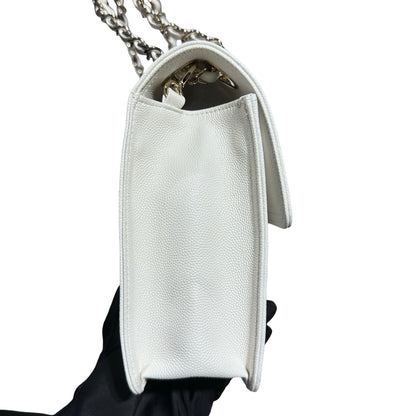 Used CHANEL Flat bag White GHW