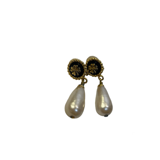 Used CHANEL Flower motif Faux pearl drops Vintage CC Pearl Drop Earrings Earrings Gold Black Pearl