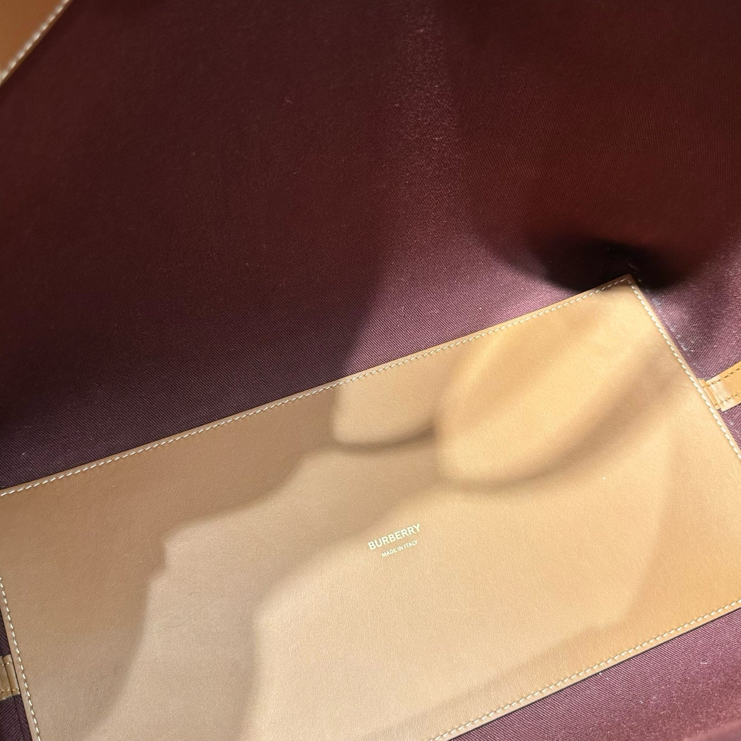 BURBERRY TOTE BAG [3001077]