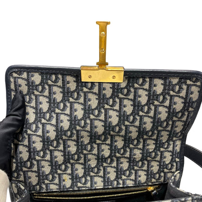 DIOR MONTAIGHE 30 Shoulder Bag