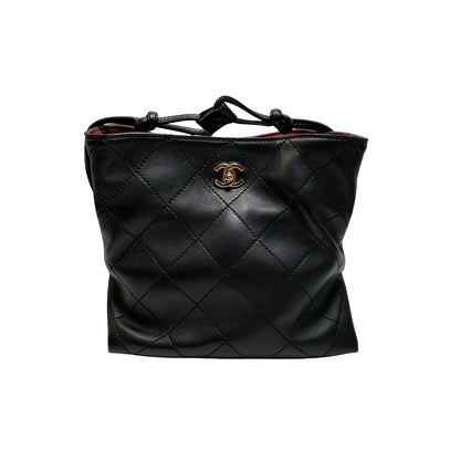Brand New CHANEL Quilted Leather Gabrielle Hobo Bucket Bag Black Gold