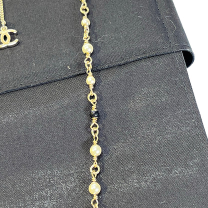 Brand New CHANEL Faux Pearl Metal Rhinestone Bambi Motif CC Pearl Long Necklace Necklace Gold White Green