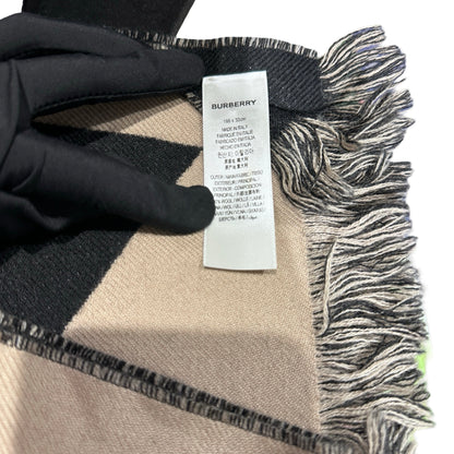 Used BURBERRY Scarf Beige