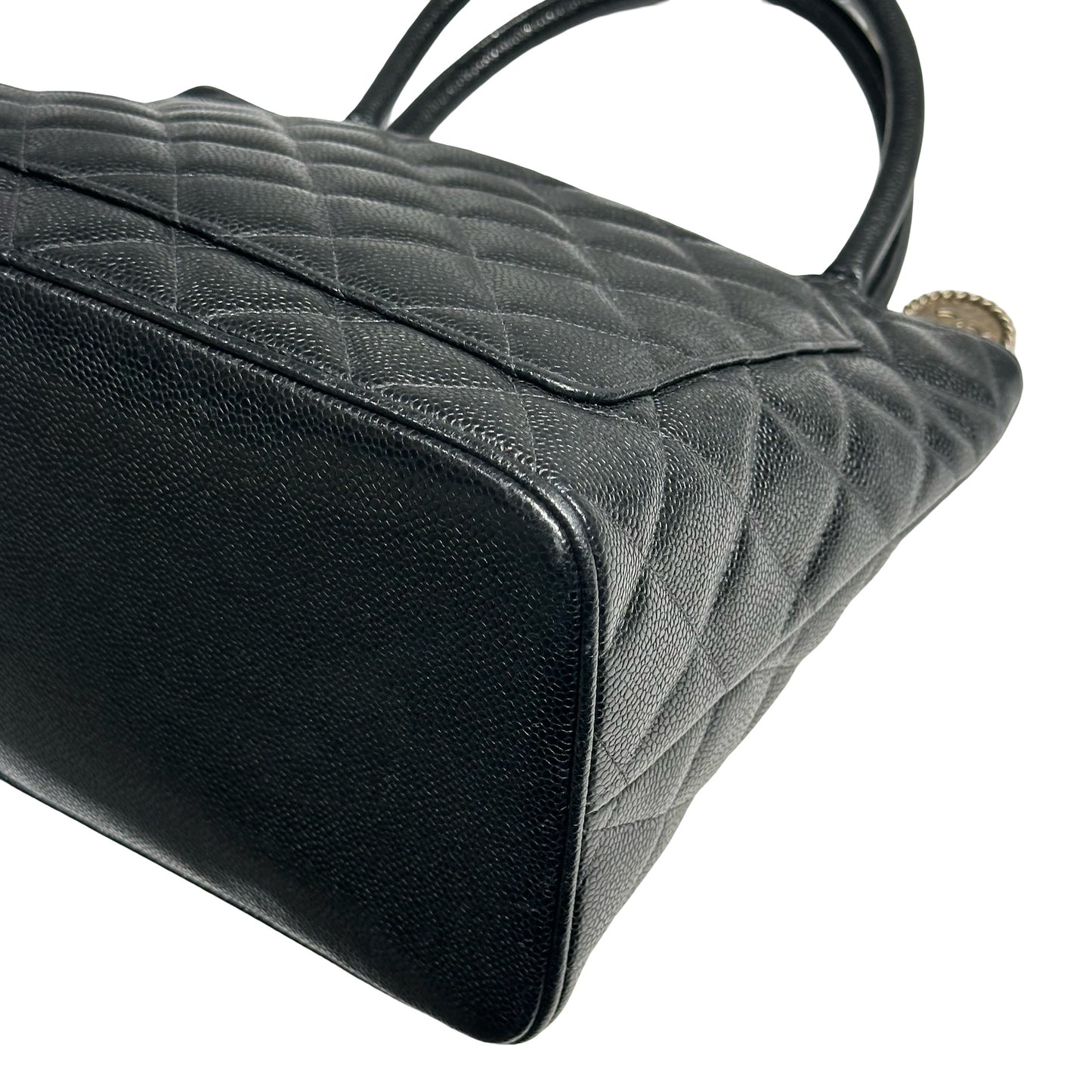CHANEL BLACK GHW CAVIAR MEDALLION TOTE [3000273]