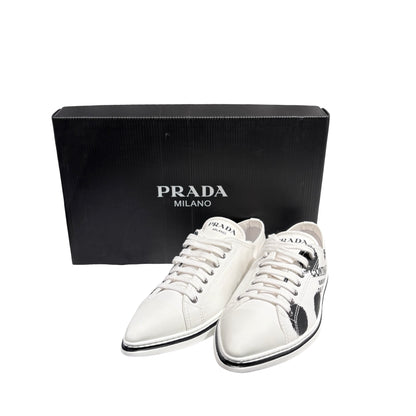 PRADA BLACK & WHITE SNEAKERS [3000882]