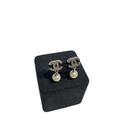 CHANEL EARRING WITH PEALS [3001759]
