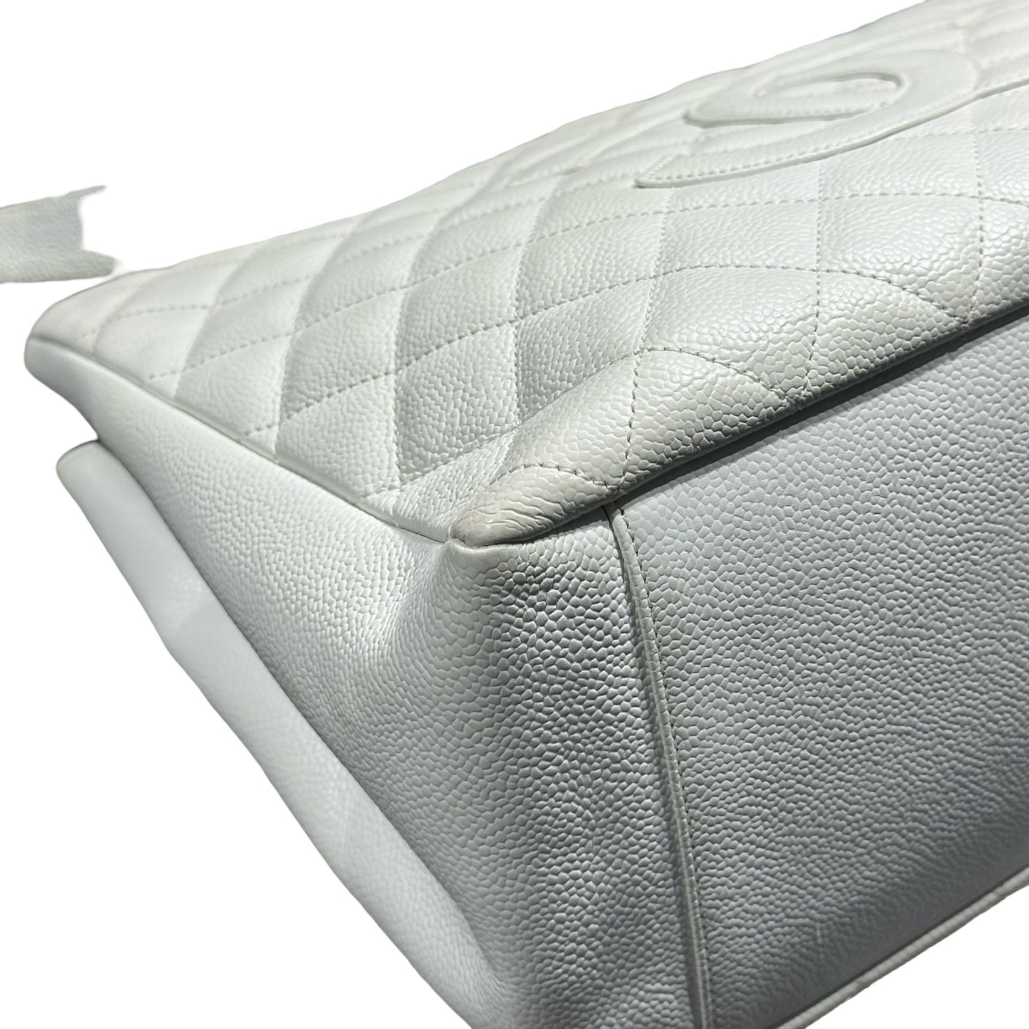 Used Chanel Calfskin Leather GST Shoulder Bag White