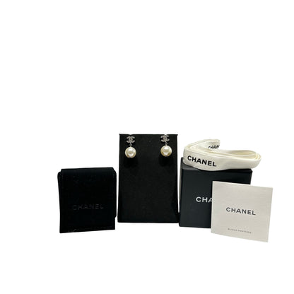 Unused CHANEL Earrings