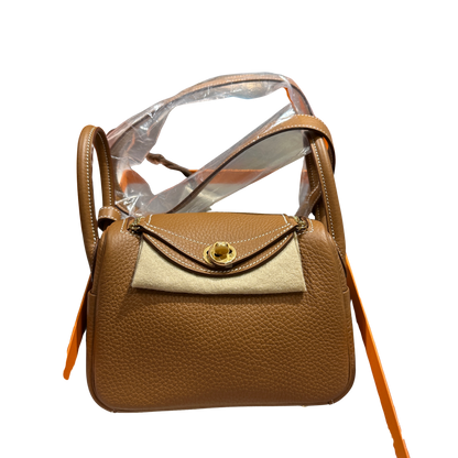 Brand New HERMES Taurillon Clemence Lindy Mini II Shoulder Bag Gold