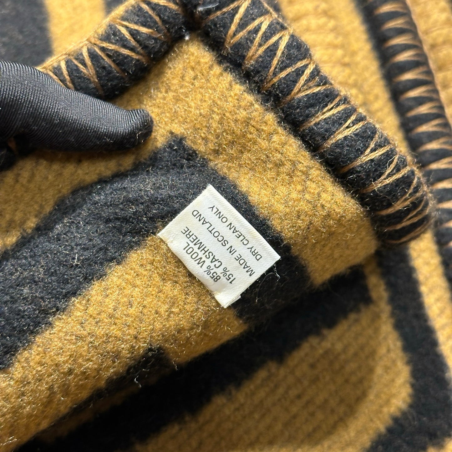 Used LOUS VUITTON Stripes Rocabar Blanket Scarf Black Yellow