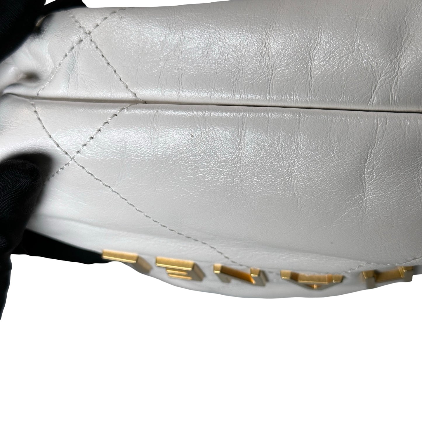 Chanel Quilted Calfskin Chanel 22 Shoulder Bag White GHW