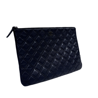 CHANEL BLACK LAMBSKIN CLUTCH PHW [20004170]