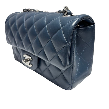 CHANEL FLAP BAG 20 [3000365]