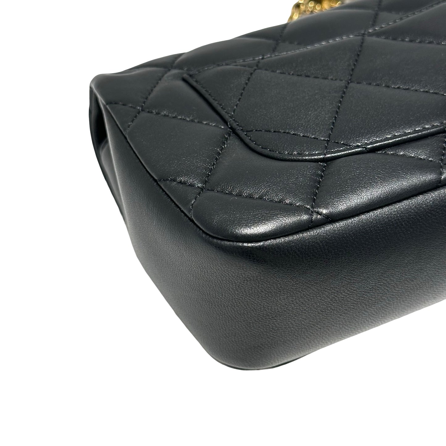 CHANEL CF20 WITH HEART CC [20000114]