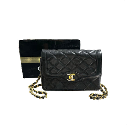 CHANEL VINTAGE DIANA BLACK LAMBSKIN GHW FLAP BAG [20004230]