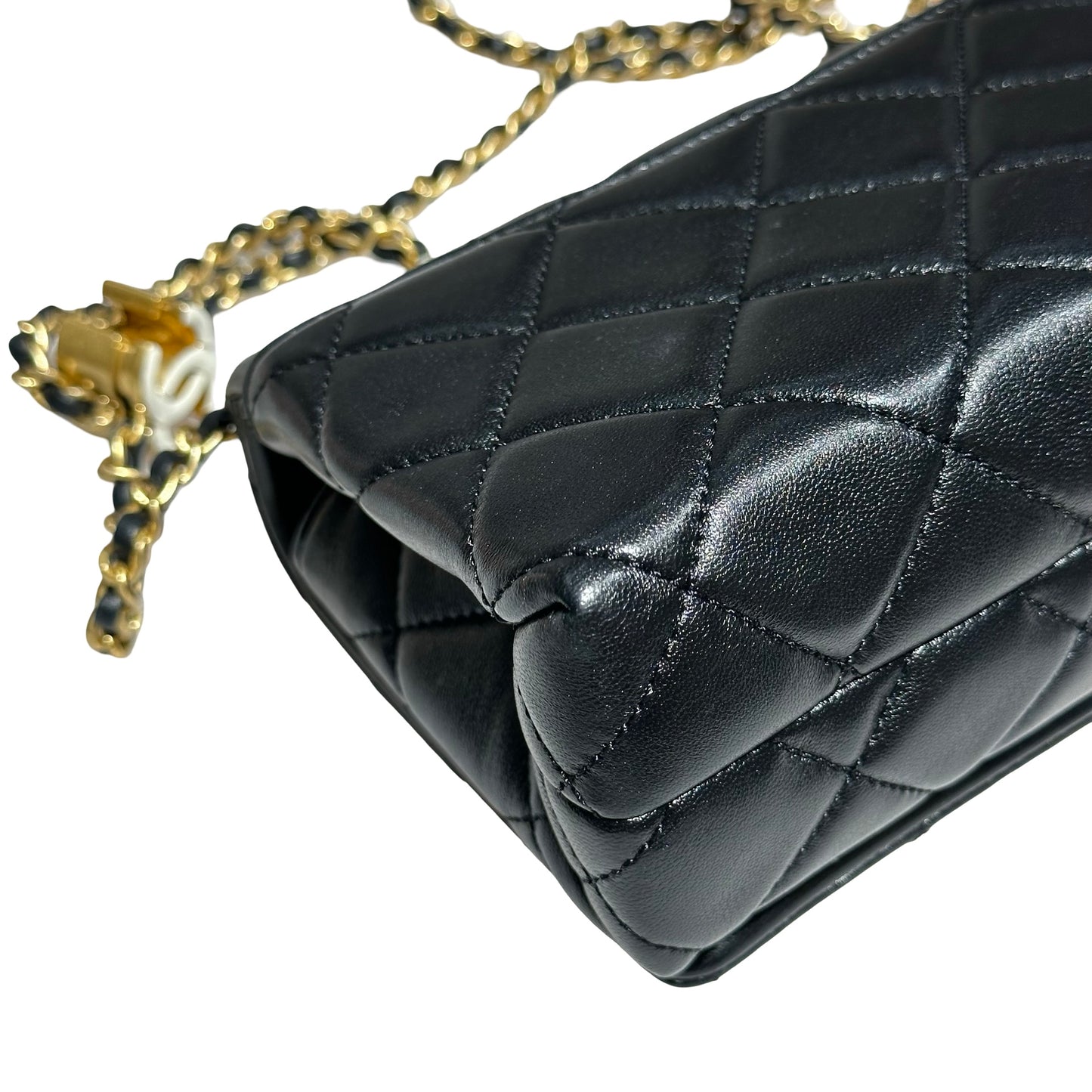 CHANEL 24 A SMALL FLAP BAG [3000764]