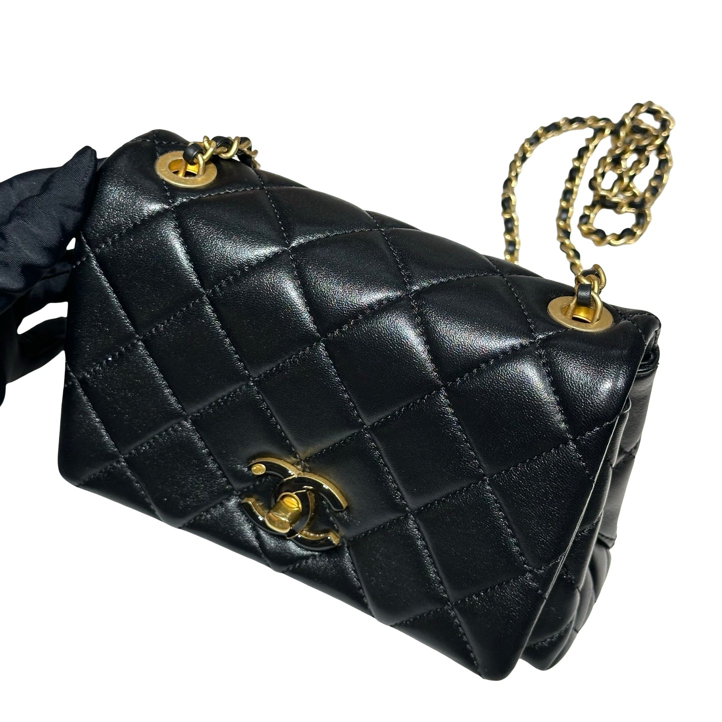 CHANEL 24 A SMALL FLAP BAG [3000764]