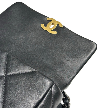 CHANEL 19 SMALL BLACK GHW LAMBSKIN [30001040]