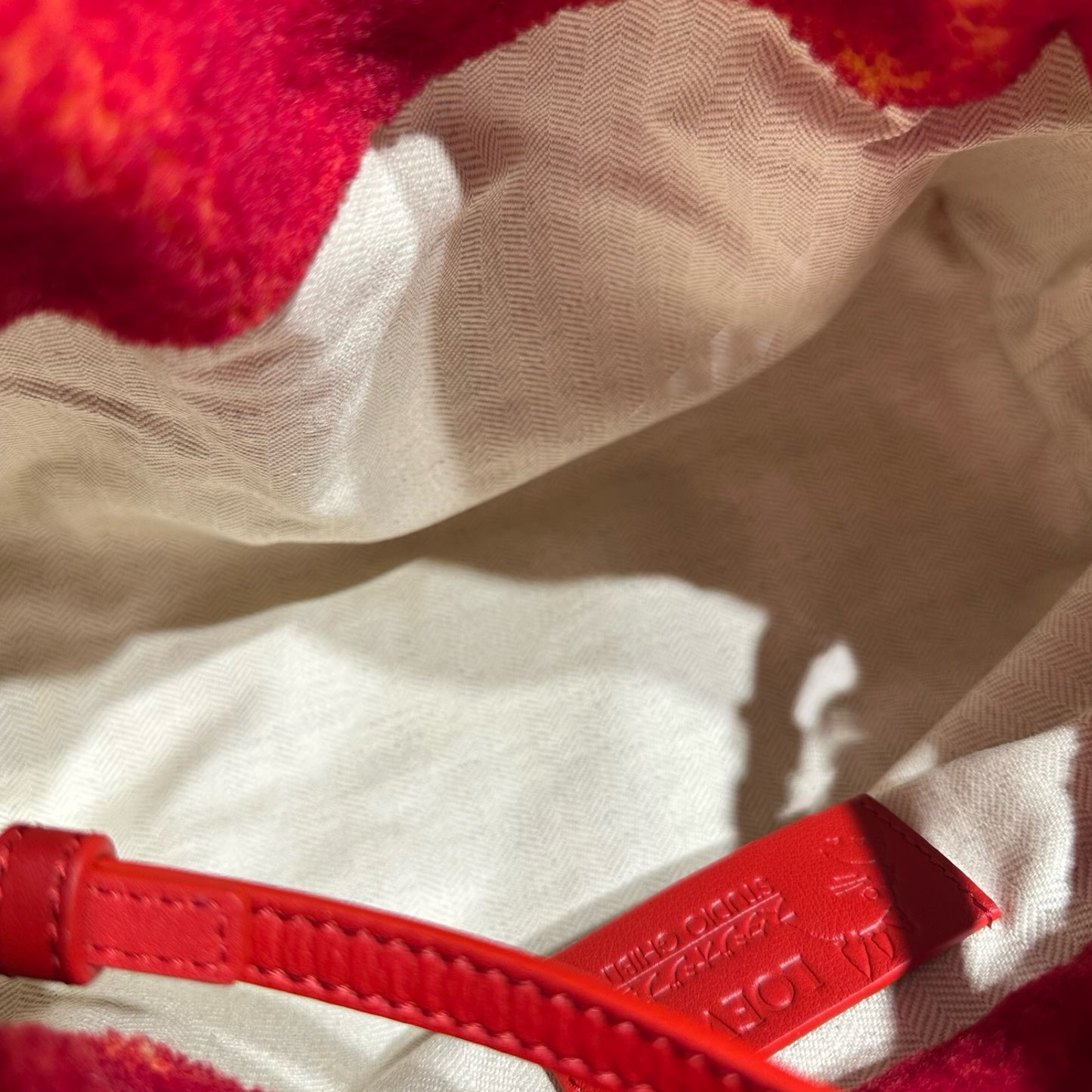 LOEWE X HOWL'S MOVING CASTLE CALCIFER SHEARLING FLAMENCO [20004216]