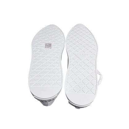 PRADA BLACK & WHITE SNEAKERS [3000882]