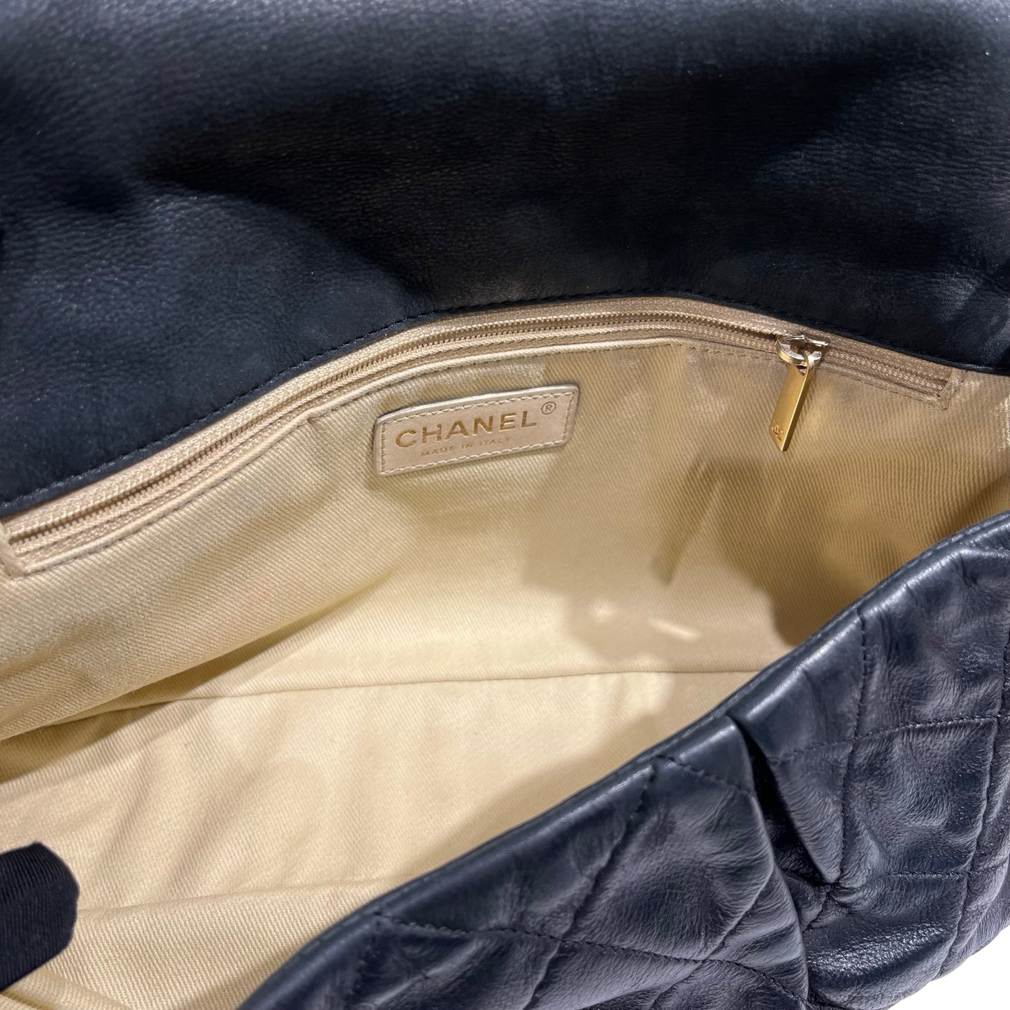 CHANEL SHOULDER BAG [3001767]