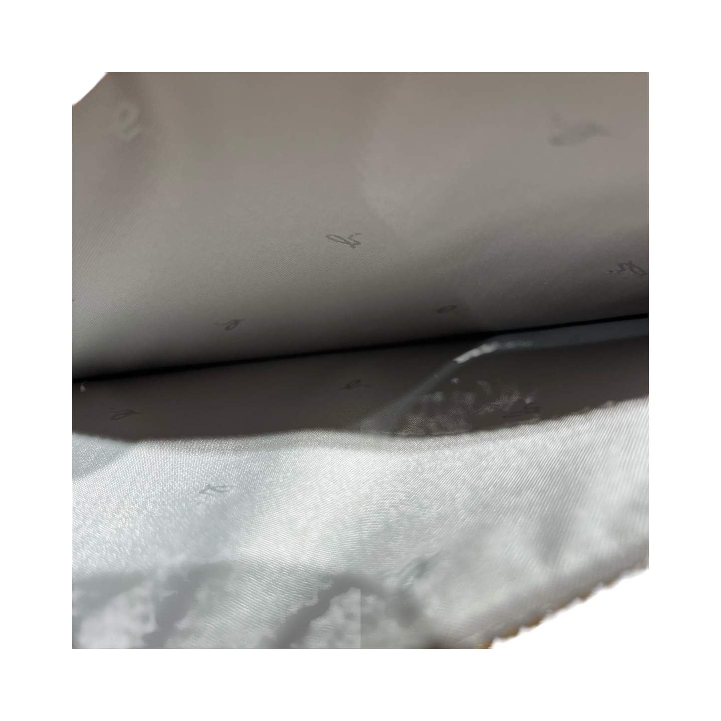 AGNES B. WHITE LEATHER POUCH [3000662]