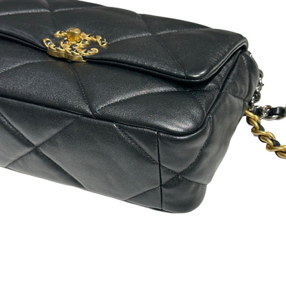 CHANEL 19 SMALL BLACK GHW LAMBSKIN [30001040]