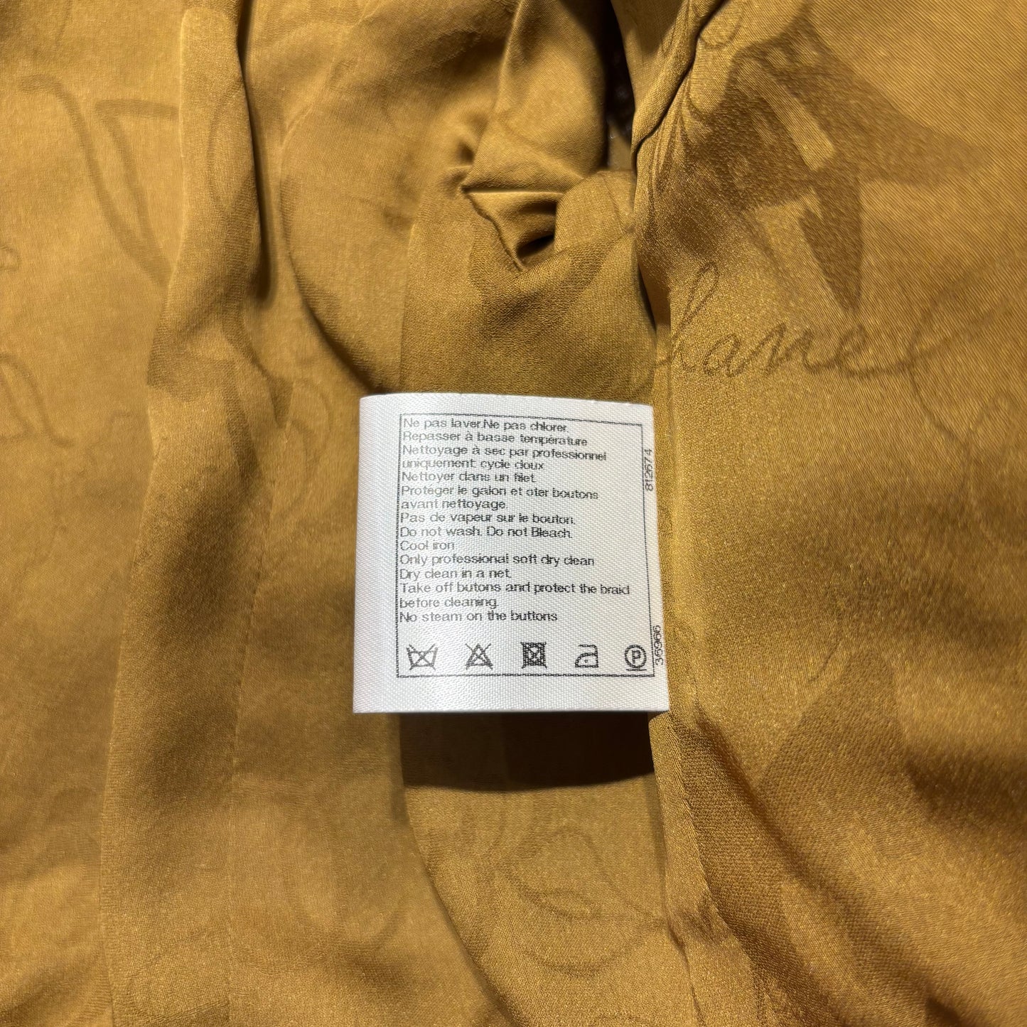 CHANEL YELLOW CROPPED TWEED JACKET [3000262]