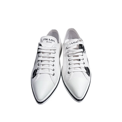 PRADA BLACK & WHITE SNEAKERS [3000882]