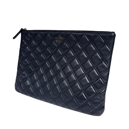 CHANEL BLACK LAMBSKIN CLUTCH PHW [20004170]