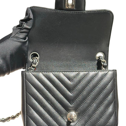 CHANEL V LINE 17CM MINI FLAP BAG [3000457]