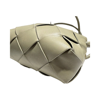 BV TRAVERTINE (LIGHT GREEN) CASSETTE SHOULDER BAG [20000319]