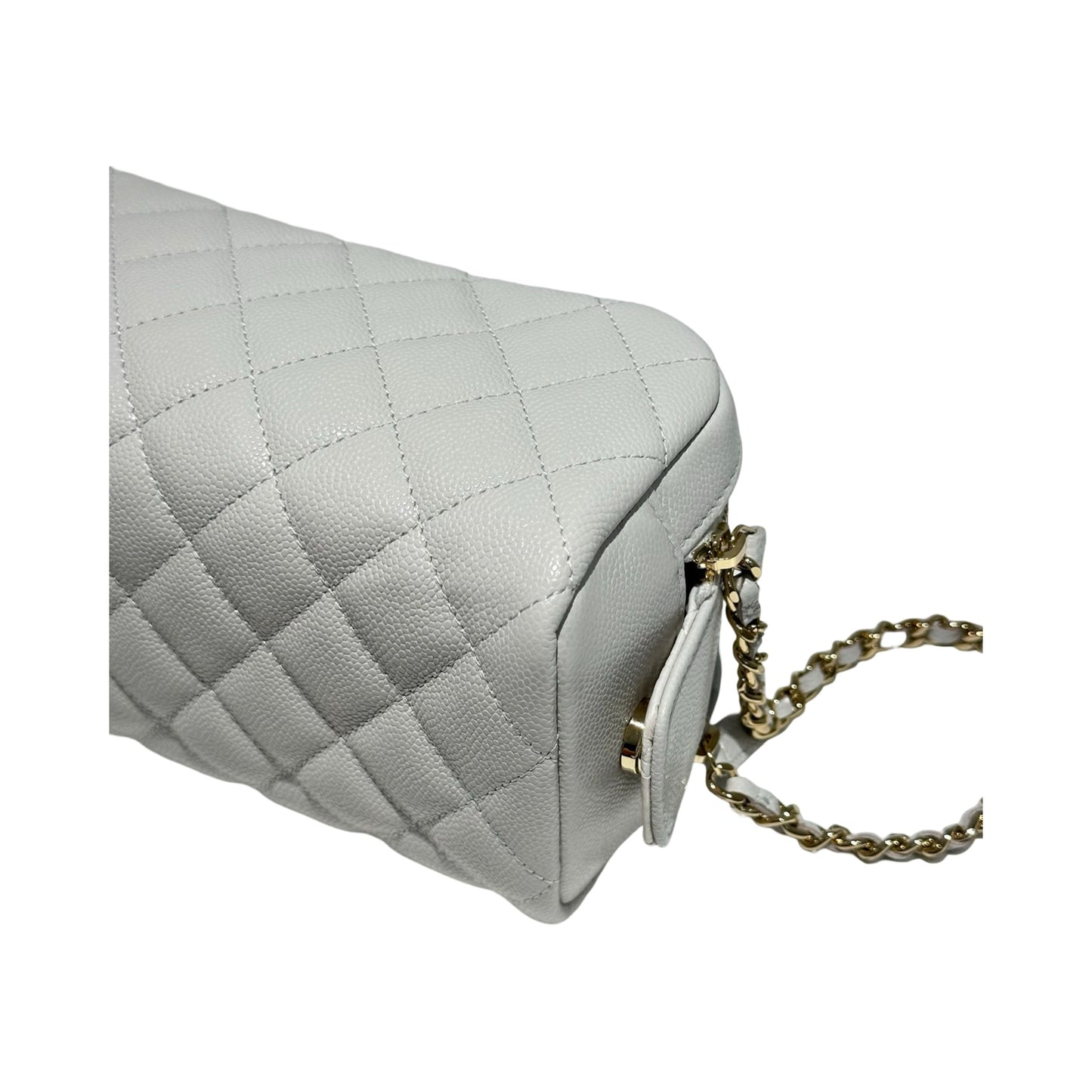 CHANEL WHITE POUCH WITH CHAIN [20004055]
