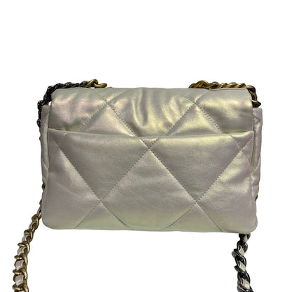 CHANEL 19 SMALL SIZE IRIDESCENT WHITE GHW CHAIN SHOUDLER BAG[3001186]
