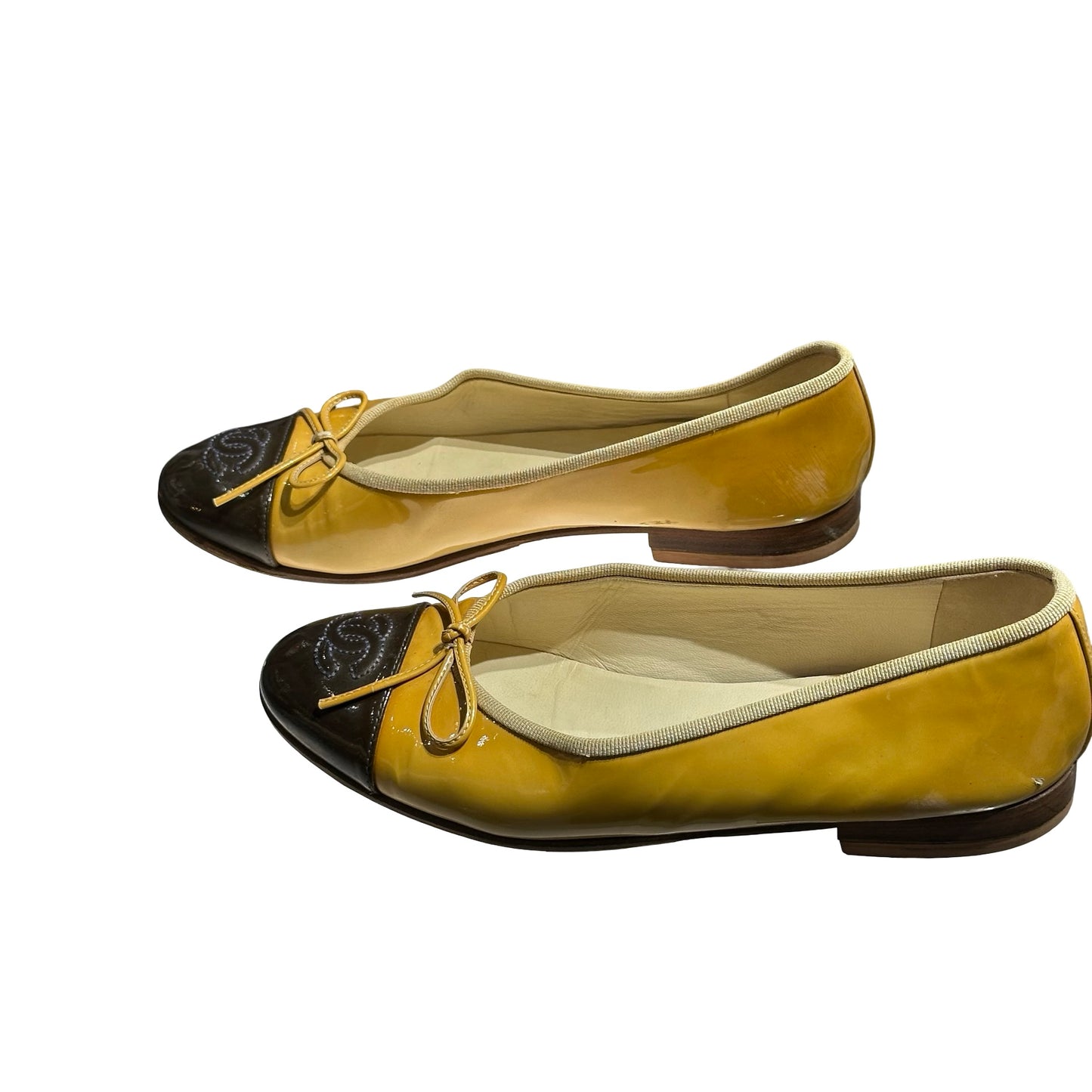 CHANEL YELLOW SHOES [3001028]