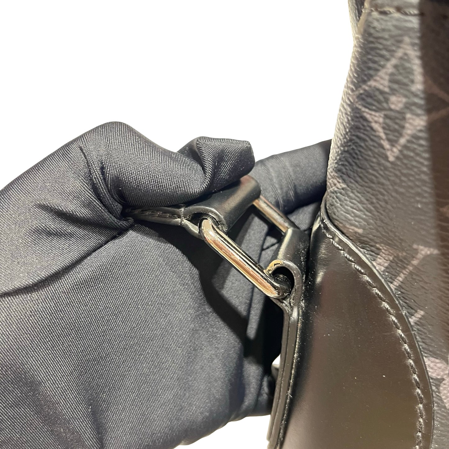 LV VOYAGER BAG [3001160]