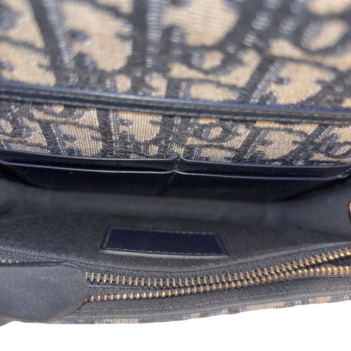 DIOR SLG 30 MONTAIGNE POUCH WITH STRAP & CHAIN [3001916]