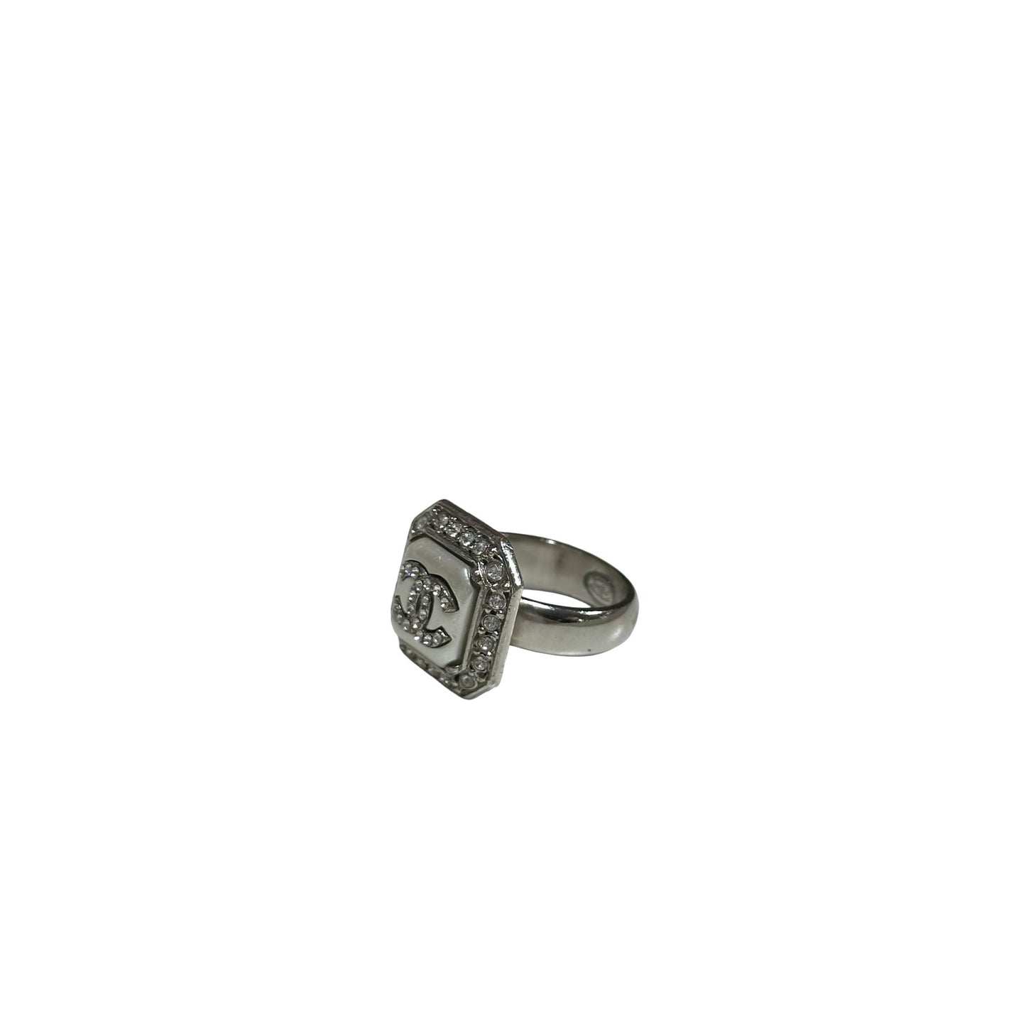 CHANEL EMERALD-SHAPED CC LOGO RING WITH CRYSTALS [3001015]