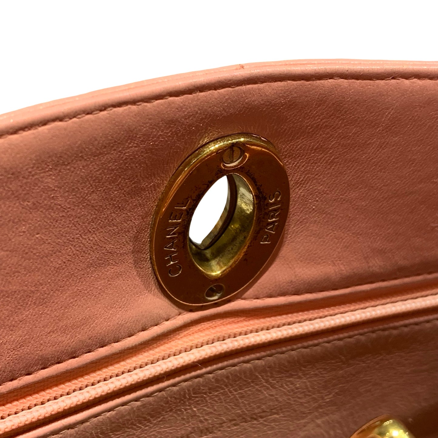 CHANEL VINTAGE CC TURN-LOCK CHAIN SHOULDER BAG [A04210]