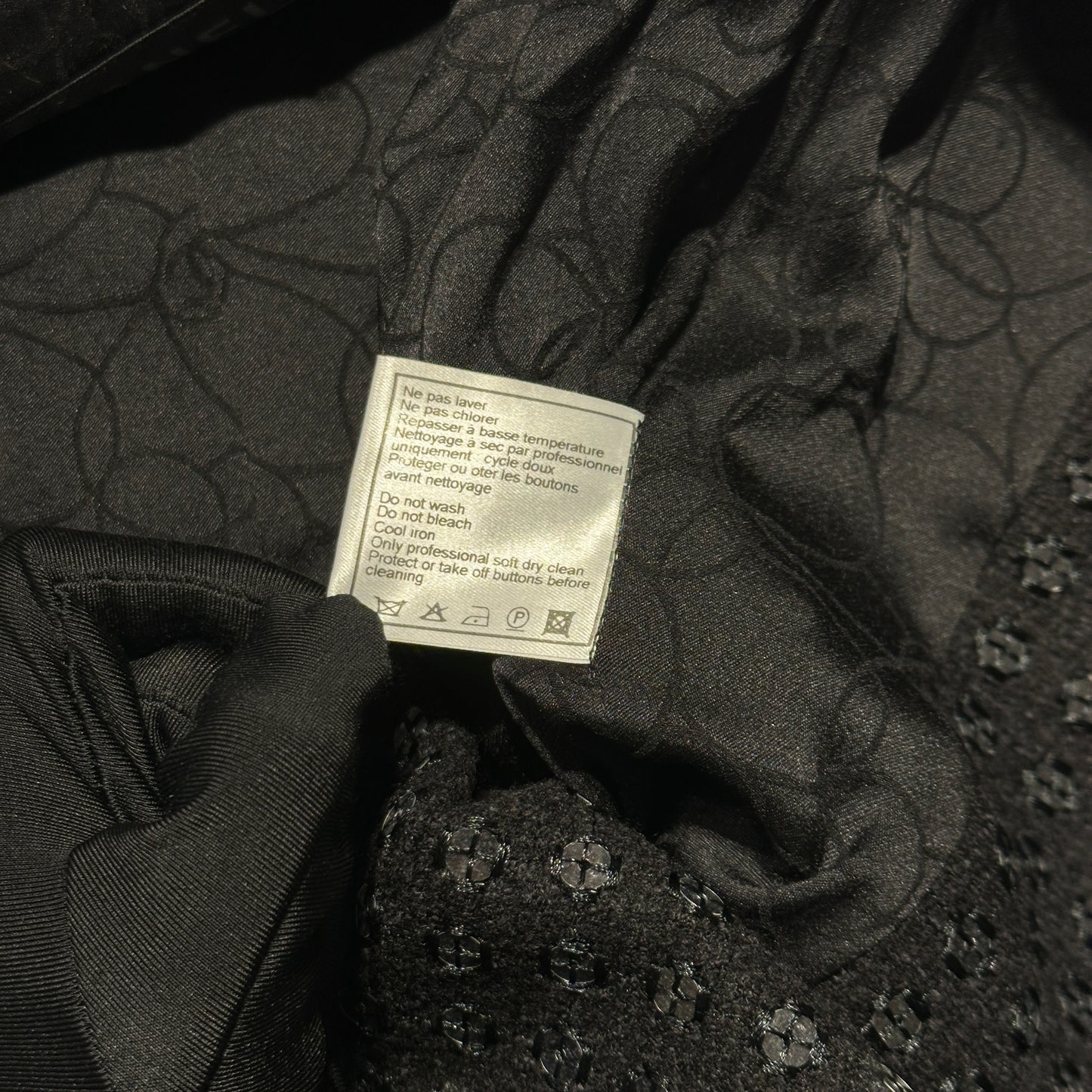 CHANEL LONG VEST [20002043]