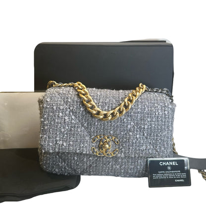 Used CHANEL Tweed Chanel 19 Chain Shoulder Bag Grey，GHW