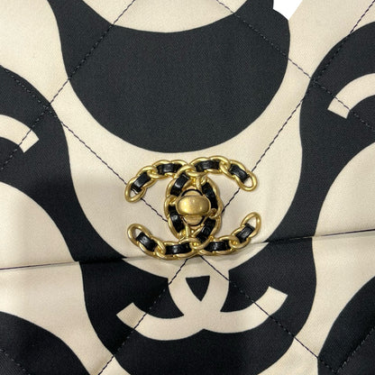 CHANEL 19 Medium Shoulder Bag Black GHW White