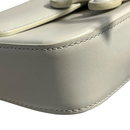 Used CÉLINE Calfskin Leather Triomphe Cuir Chain Shoulder Bag White GHW