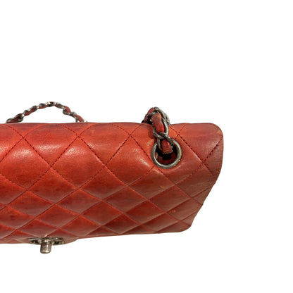 Used CHANEL Quilted Classic Flap Chain Shoulder Bag Red
