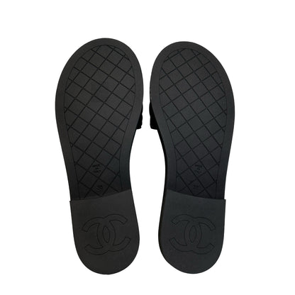 Brand New CHANEL Quilted Leather Slippers Shoes Black Gold