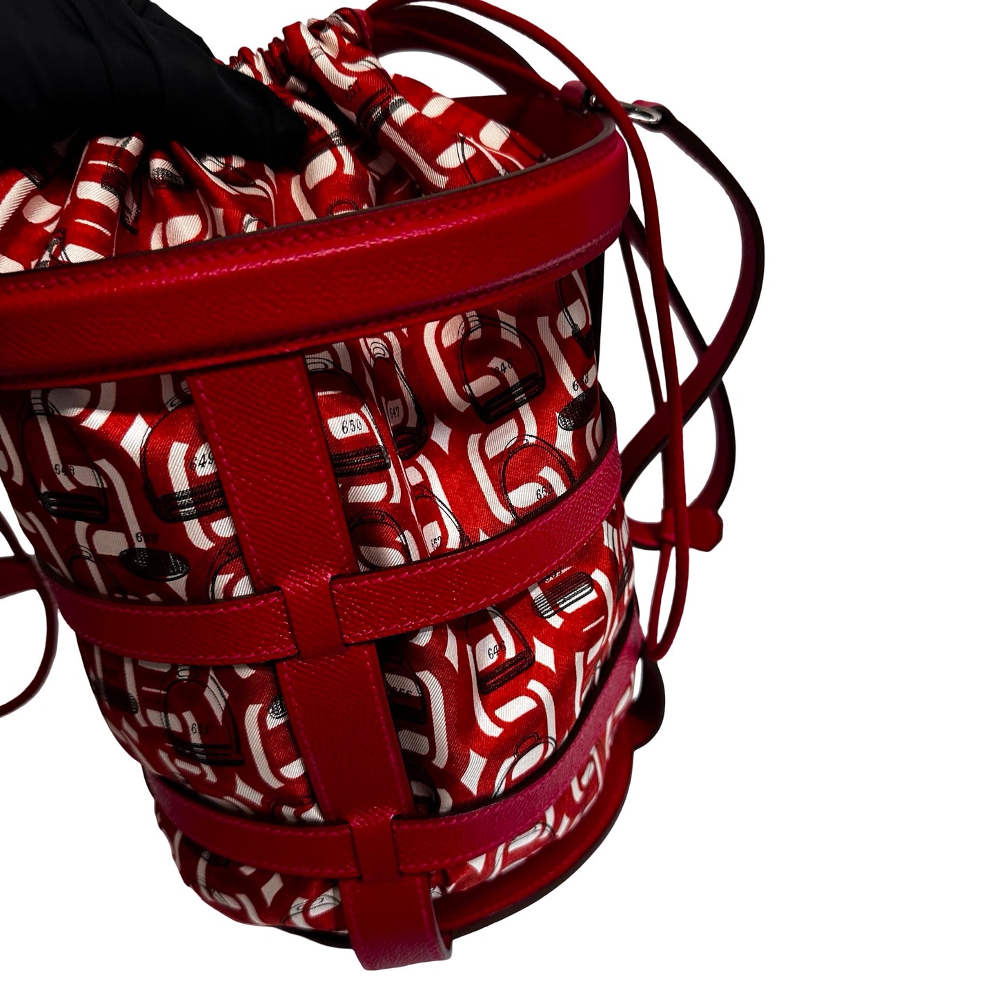 Used HERMÈS Silk Leather Musardine Bucket Bag Red
