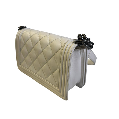 Used CHANEL Quilted Calfskin Boy Chain Shoulder Bag White