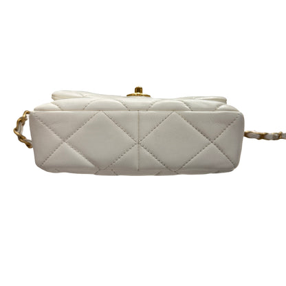 Used CHANEL 23S HEART CLASSIC FLAP Cross Body Bag White GHW